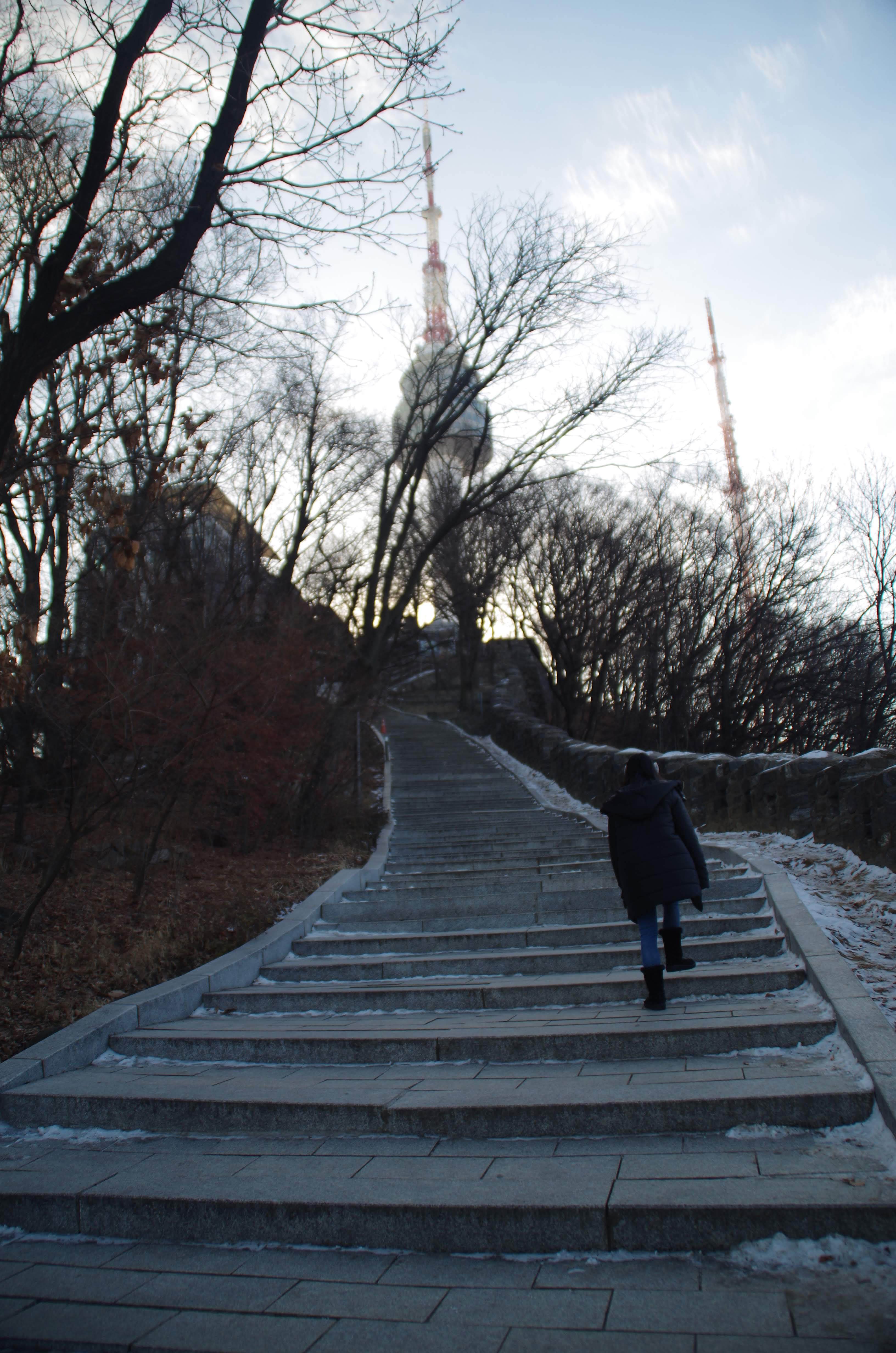 walking to namsan tower