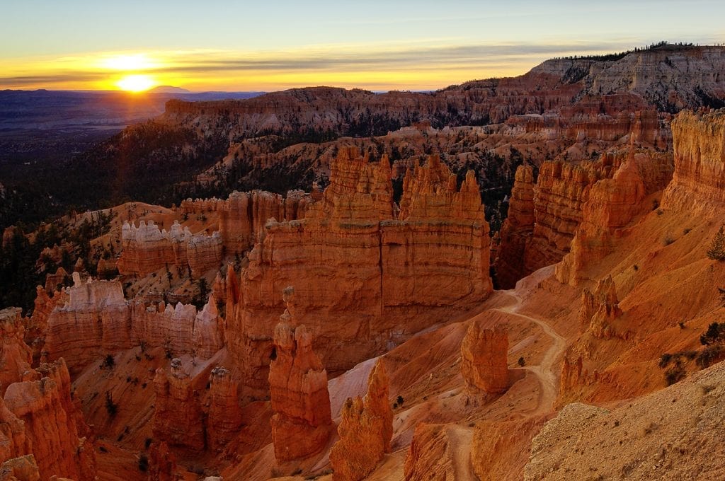 Beautiful sunrise at Bryce Canyon