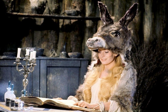 Catherine Deneuve during her duet with herself