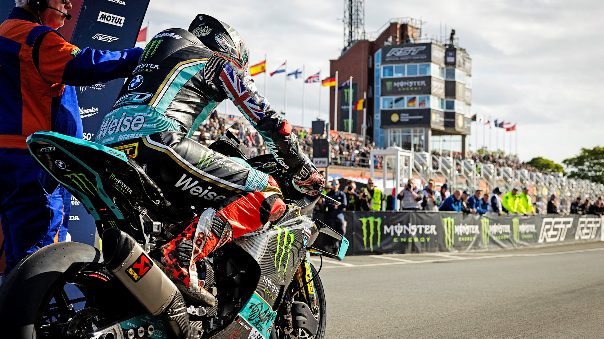 Race image 1