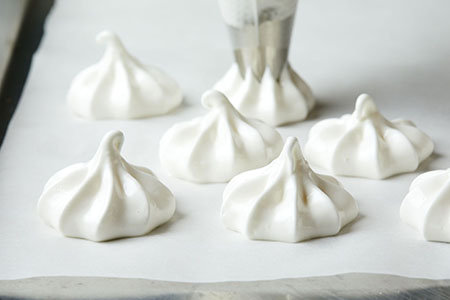 meringue medallion cookies