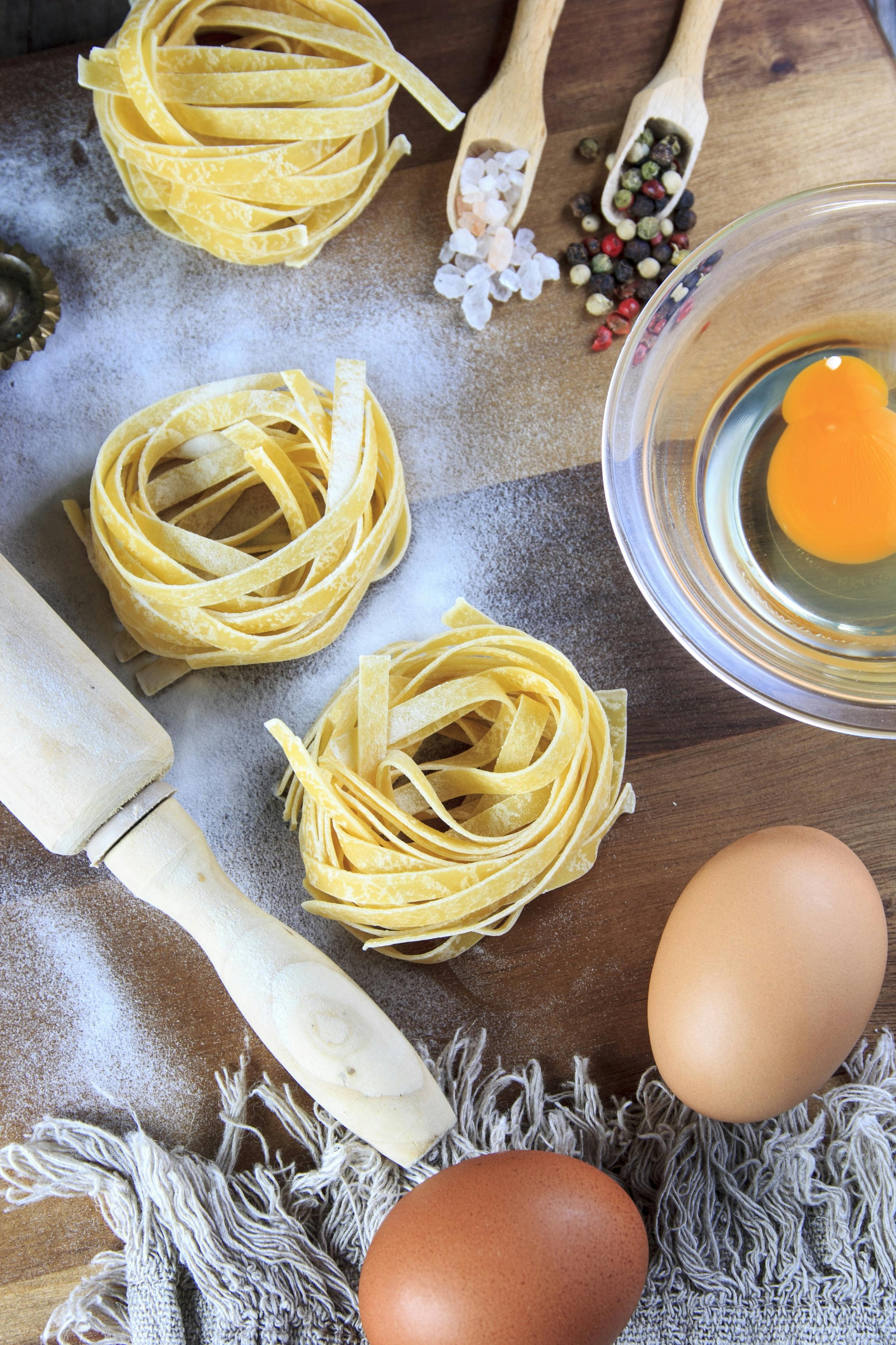Ingredients for Cheesy Spaghetti